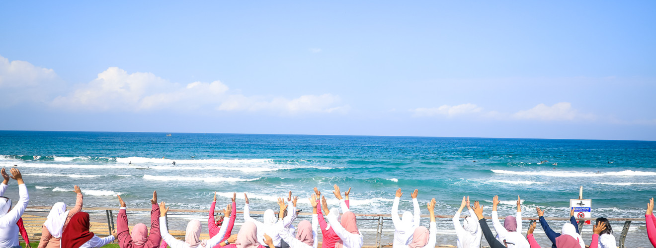 Yoga Beach Day